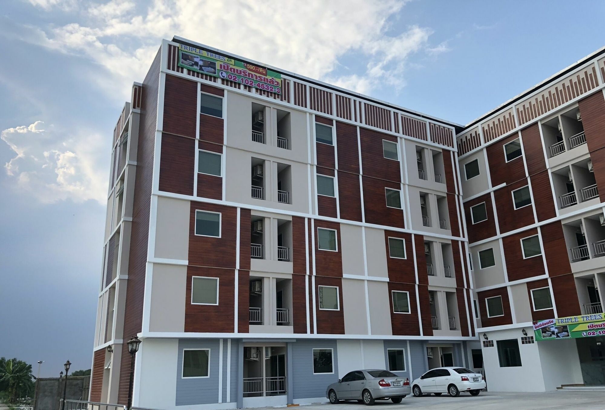 Triple Trees Hotel Pathum Thani Exterior photo